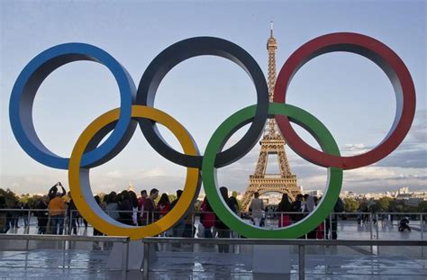IOC gives resounding thumbs-up to Paris’ Olympic plans, as organizers chase LVMH deal